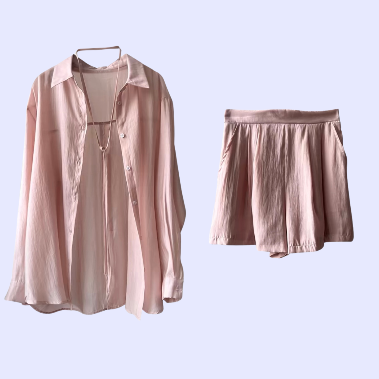 Leichte Bluse und Shorts